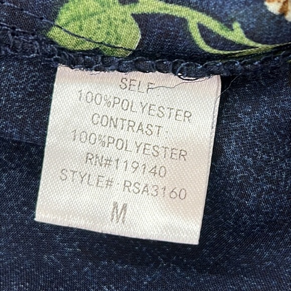 Purple Snow Women’s Top Sz M Navy Floral Cold Shoulder Long Sleeves Flowy BOHO - Picture 9 of 12